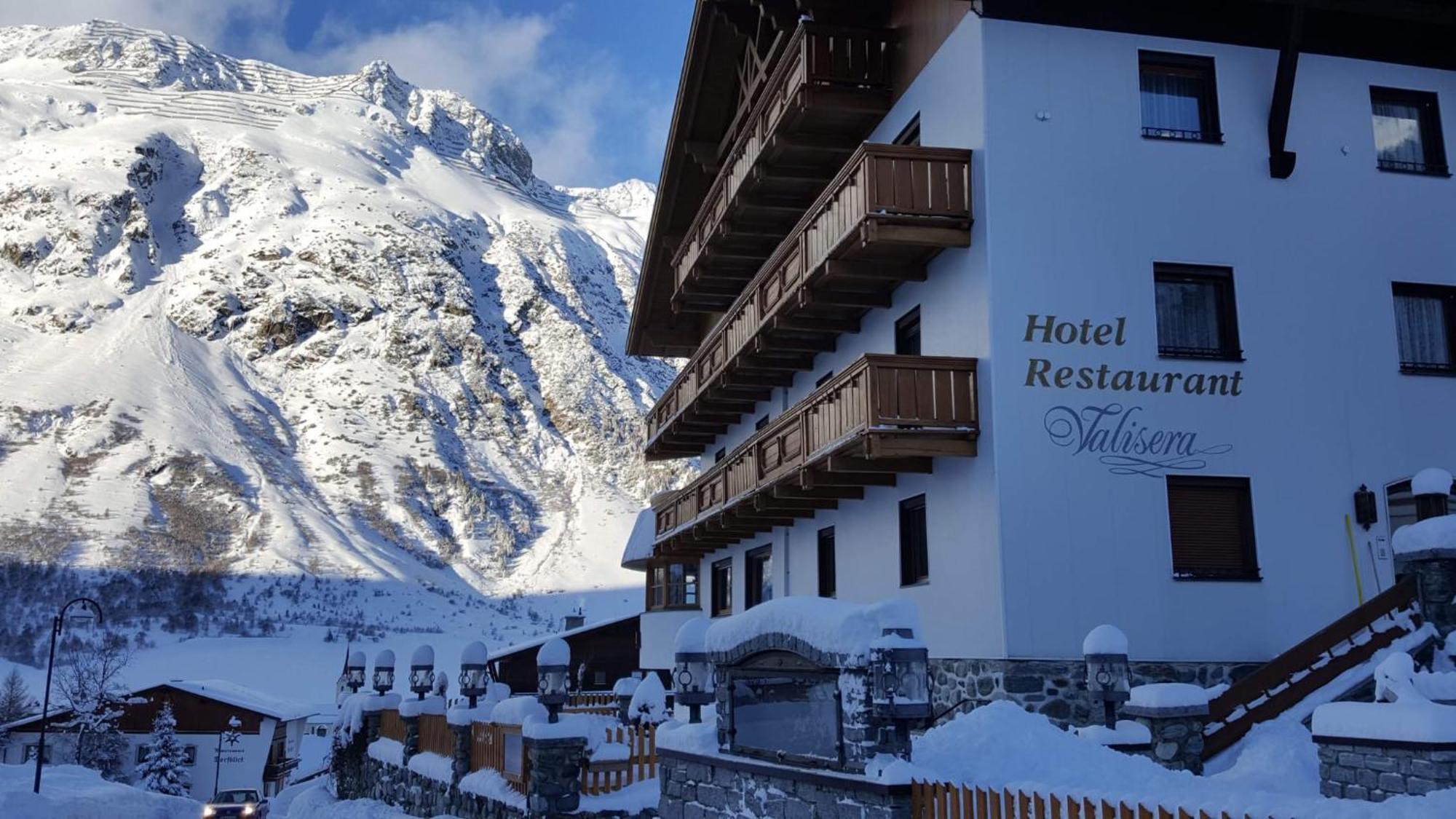 Hotel Valisera Galtuer Exterior photo
